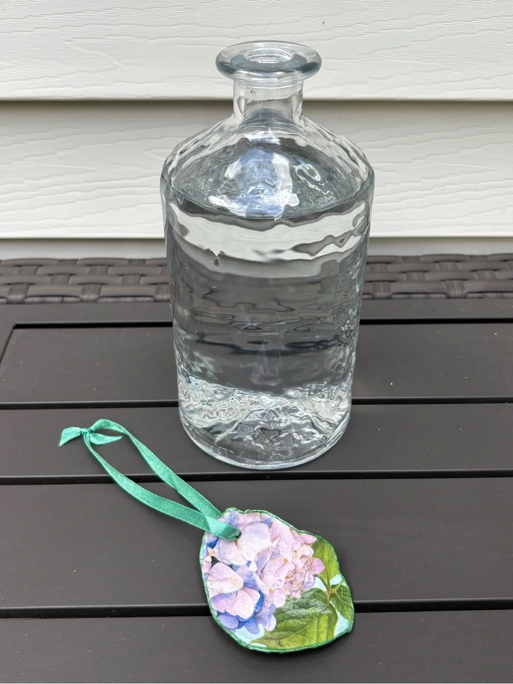 Handmade hydrangea decoupage shell ornament with vase